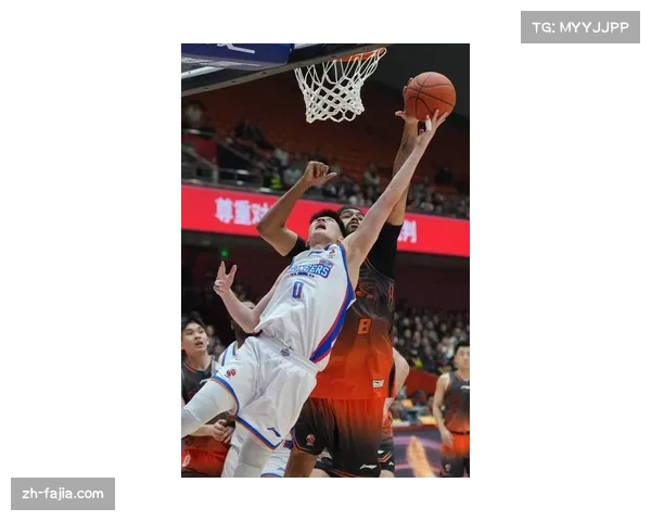 【2026年4月CBA联赛边路渗透与传中效率趋势·赛中·报道半场报道：山东高速通过坚决冲击内线制造犯规，暂时领先对手